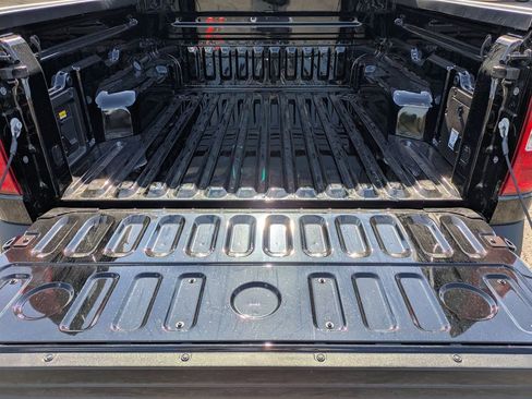 New 2025 Ford Maverick XLT w/ XLT Luxury Package image 7