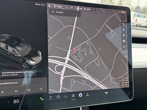 Used 2019 Tesla Model 3 Performance image 16