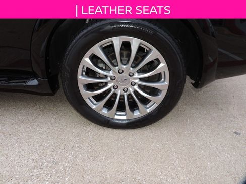 Used 2017 INFINITI QX80 2WD w/ Deluxe Technology Package image 16