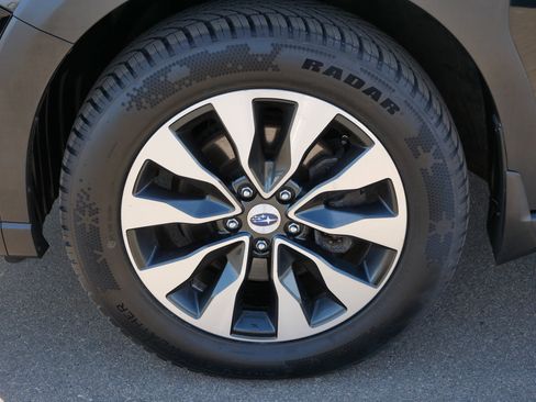 Used 2023 Subaru Outback Limited AWD/4WD image 15