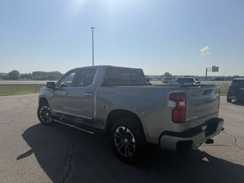 Used 2026 Chevrolet Silverado 1500 High Country w/ Technology Package AWD/4WD image 7