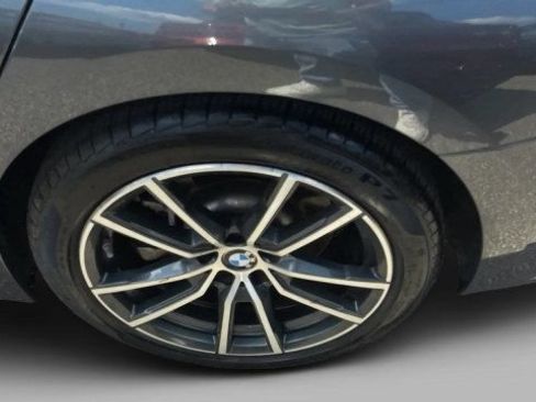 Used 2021 BMW 330i Sedan w/ Premium Package RWD image 9