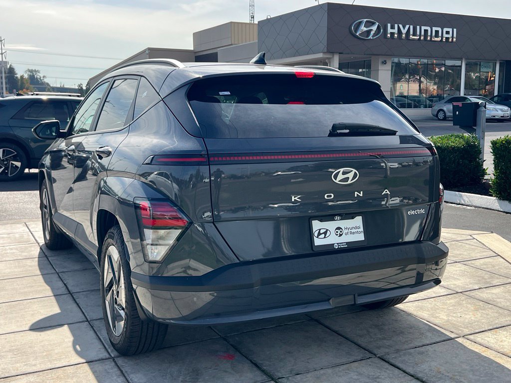 Certified 2024 Hyundai Kona SEL FWD image 11