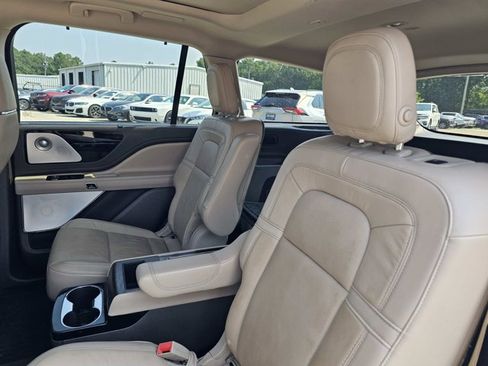 Used 2020 Lincoln Aviator Reserve w/ Equipment Group 202A AWD/4WD image 29