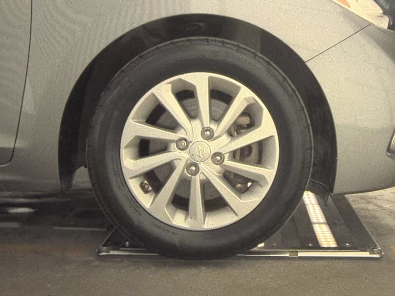 Used 2022 Hyundai Accent SEL FWD image 9