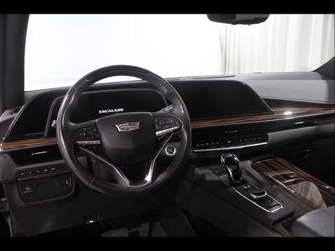 Certified 2024 Cadillac Escalade ESV Premium Luxury w/ LPO, Floor Liner Package AWD/4WD image 7