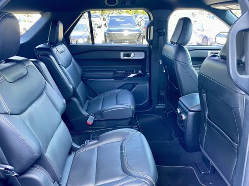 Used 2021 Ford Explorer ST w/ Equipment Group 401A AWD/4WD image 30