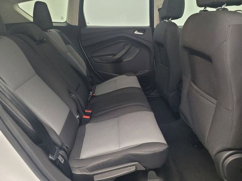 Used 2017 Ford Escape SE image 19