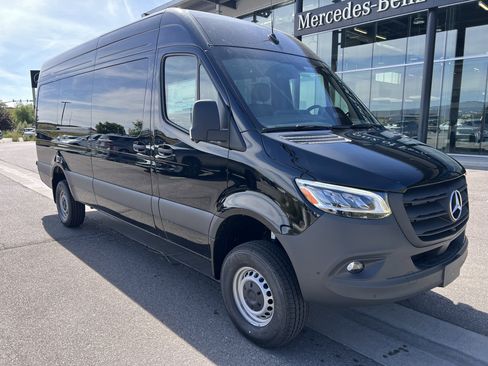 New 2026 Mercedes-Benz Sprinter 2500 image 5