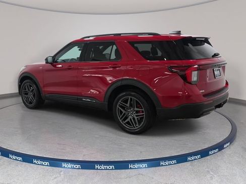 Used 2026 Ford Explorer ST-Line w/ ST-Line Street Pack AWD/4WD image 8