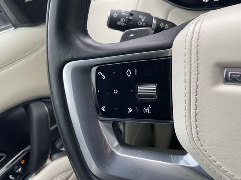 Used 2023 Land Rover Range Rover SE image 23