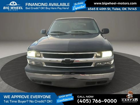 Used 2004 Chevrolet Tahoe LS w/ Cargo Package RWD image 2