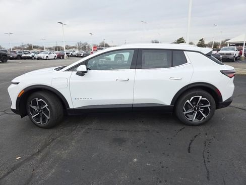 New 2026 Chevrolet Equinox EV LT image 27