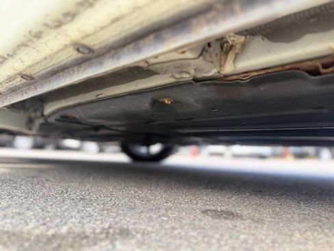 Used 2012 Nissan Leaf SV image 23