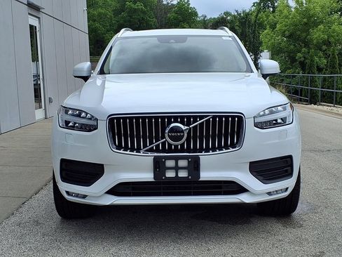 Used 2021 Volvo XC90 T6 Momentum AWD/4WD image 2