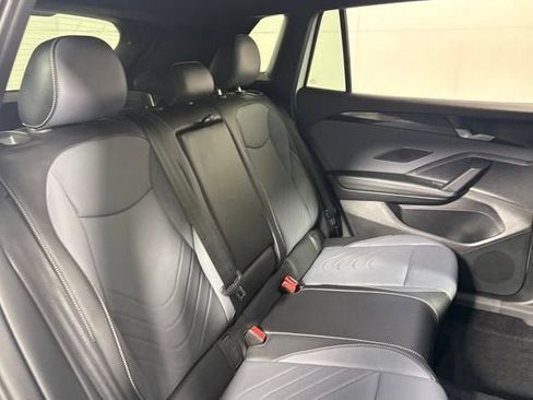 New 2026 Volkswagen Tiguan SE R-Line image 13