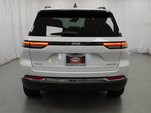Used 2025 Jeep Grand Cherokee Limited w/ Trailer Tow Package AWD/4WD image 27