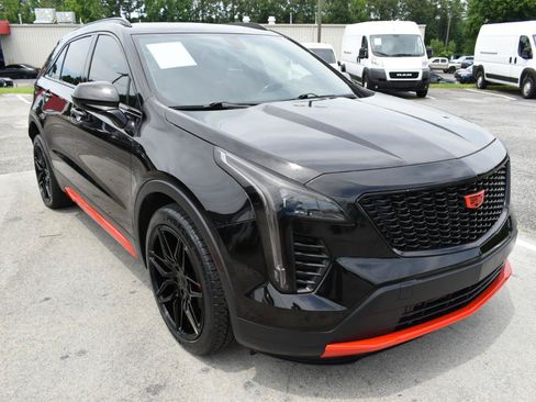 Used 2019 Cadillac XT4 Sport w/ Cold Weather Package AWD/4WD image 4