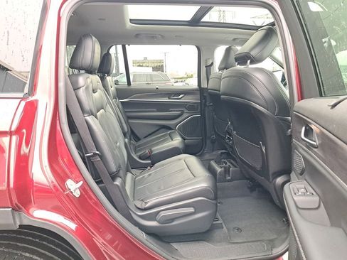 Used 2021 Jeep Grand Cherokee L Limited w/ Luxury Tech Group II image 15