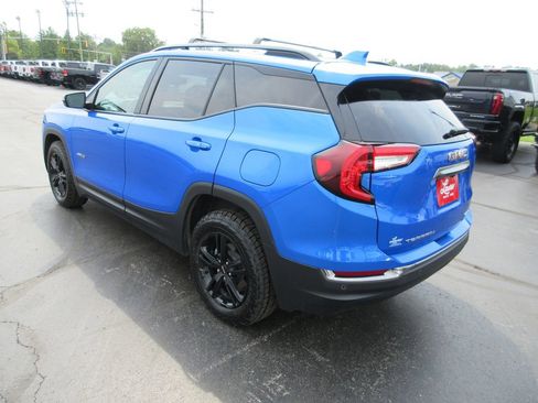 Used 2024 GMC Terrain AT4 w/ Infotainment Package II AWD/4WD image 9
