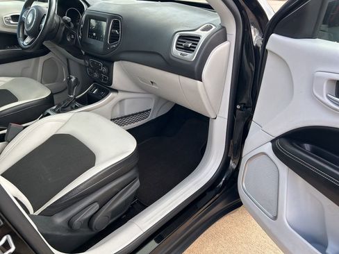 Used 2019 Jeep Compass Latitude w/ Popular Equipment Group image 23