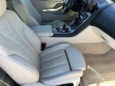 Used 2022 BMW M850i xDrive Convertible image 9