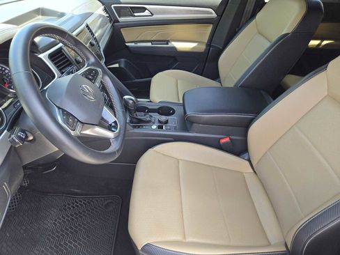 Used 2021 Volkswagen Atlas Cross Sport SE AWD/4WD image 14
