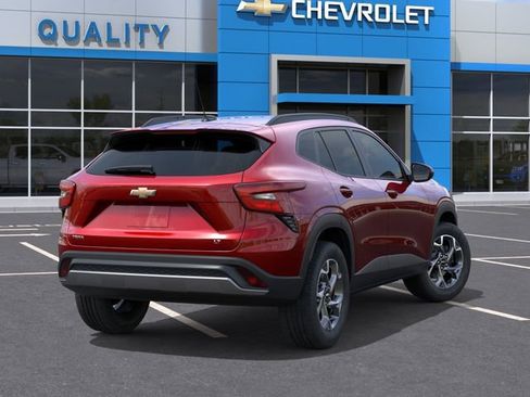 New 2026 Chevrolet Trax LT w/ Driver Confidence Package image 4