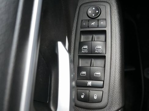 Used 2022 RAM 1500 Big Horn image 26