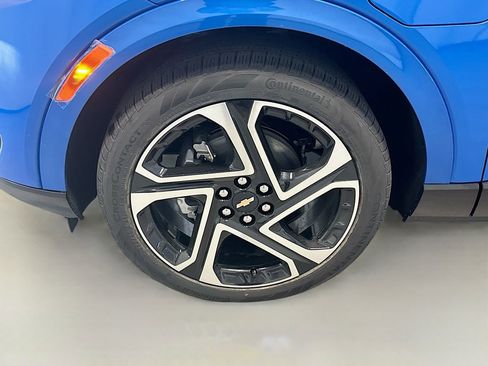 New 2026 Chevrolet Equinox EV LT w/ Convenience Package II FWD image 33