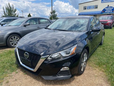 Used 2020 Nissan Altima 2.5 S FWD image 1