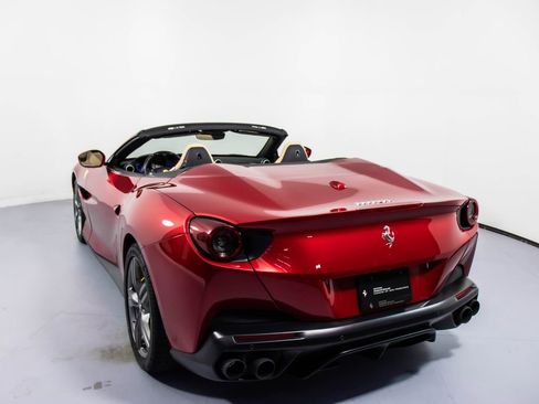 Certified 2019 Ferrari Portofino image 25