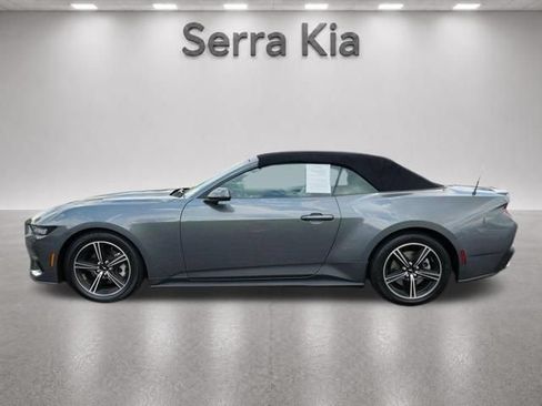 Used 2025 Ford Mustang Premium RWD image 2