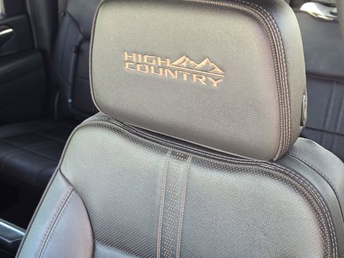 Used 2025 Chevrolet Silverado 2500 High Country w/ Midnight Edition image 18