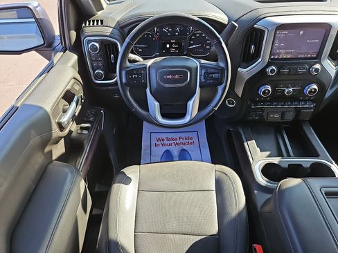 Used 2022 GMC Sierra 1500 SLT w/ SLT Premium Plus Package AWD/4WD image 11