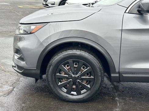 Used 2020 Nissan Rogue Sport S image 8