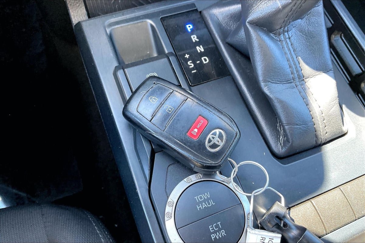 Used 2024 Toyota Tacoma SR5 RWD image 10