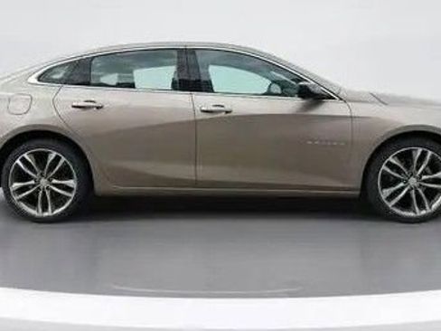 Used 2023 Chevrolet Malibu LT FWD image 4
