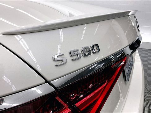 Certified 2022 Mercedes-Benz S 580 4MATIC Sedan image 31