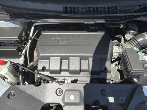 Used 2013 Honda Odyssey Touring image 12