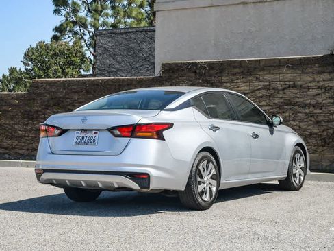 Used 2022 Nissan Altima 2.5 S image 7