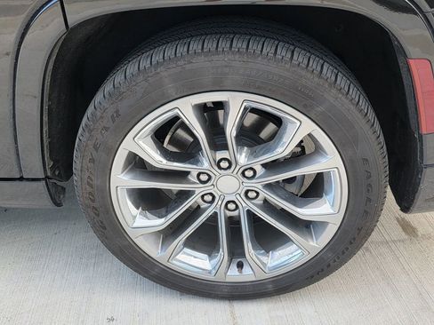 Used 2022 Jeep Grand Wagoneer Series II w/ Premium Group II image 36