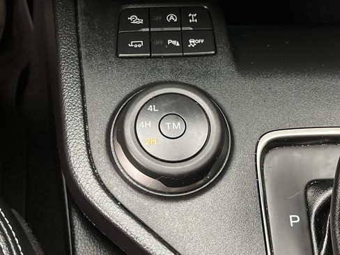 Used 2019 Ford Ranger XLT w/ Equipment Group 302A Luxury AWD/4WD image 16