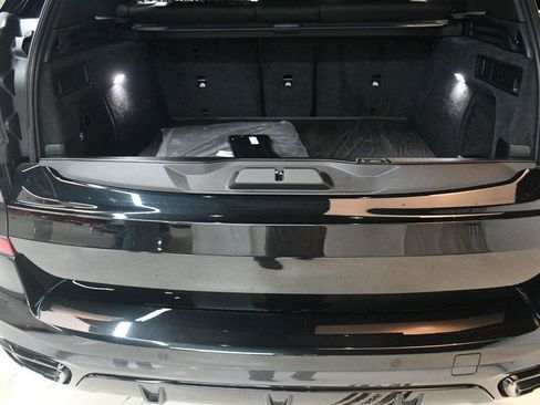 Used 2025 BMW X5 xDrive40i w/ Executive Package image 87