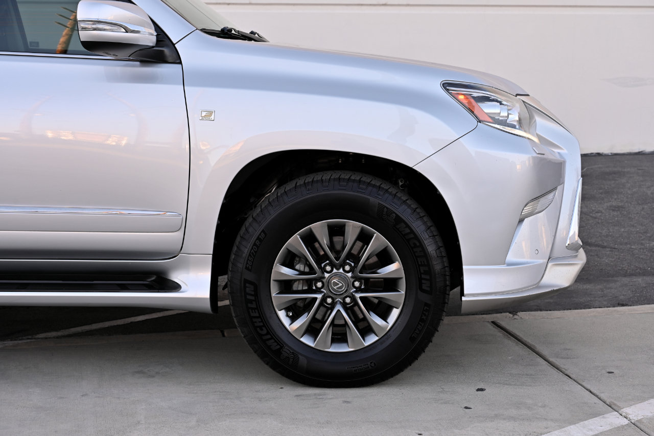 Used 2018 Lexus GX 460 Premium AWD/4WD image 40