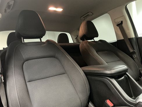 Used 2020 Chevrolet Colorado LT AWD/4WD image 32