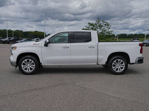 Used 2022 Chevrolet Silverado 1500 LTZ AWD/4WD image 10