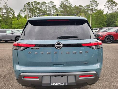 New 2026 Nissan Pathfinder SL FWD image 8