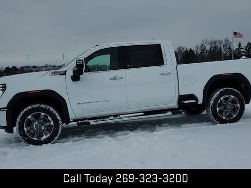 New 2026 GMC Sierra 2500 SLT w/ SLT Premium Package image 3