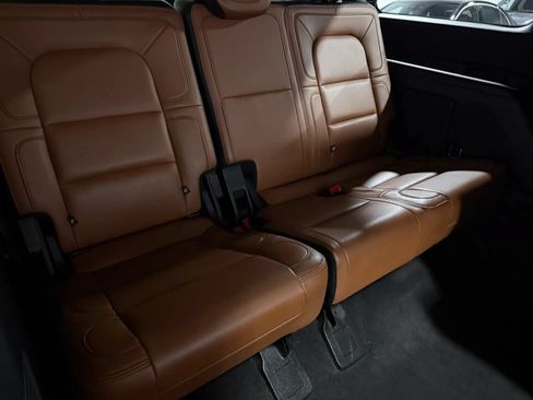 Used 2021 Lincoln Navigator Reserve w/ Luxury Package AWD/4WD image 76